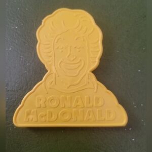 Vintage Collectible Mcdonalds Ronald McDonald Yellow Cookie Cutter